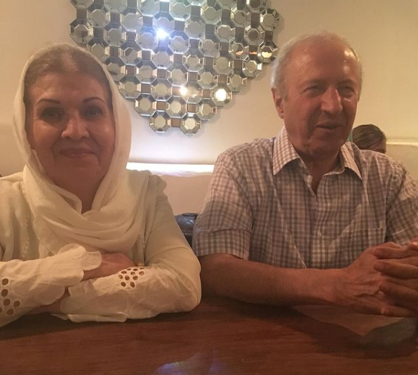 پدر و مادر نیکی کریمی